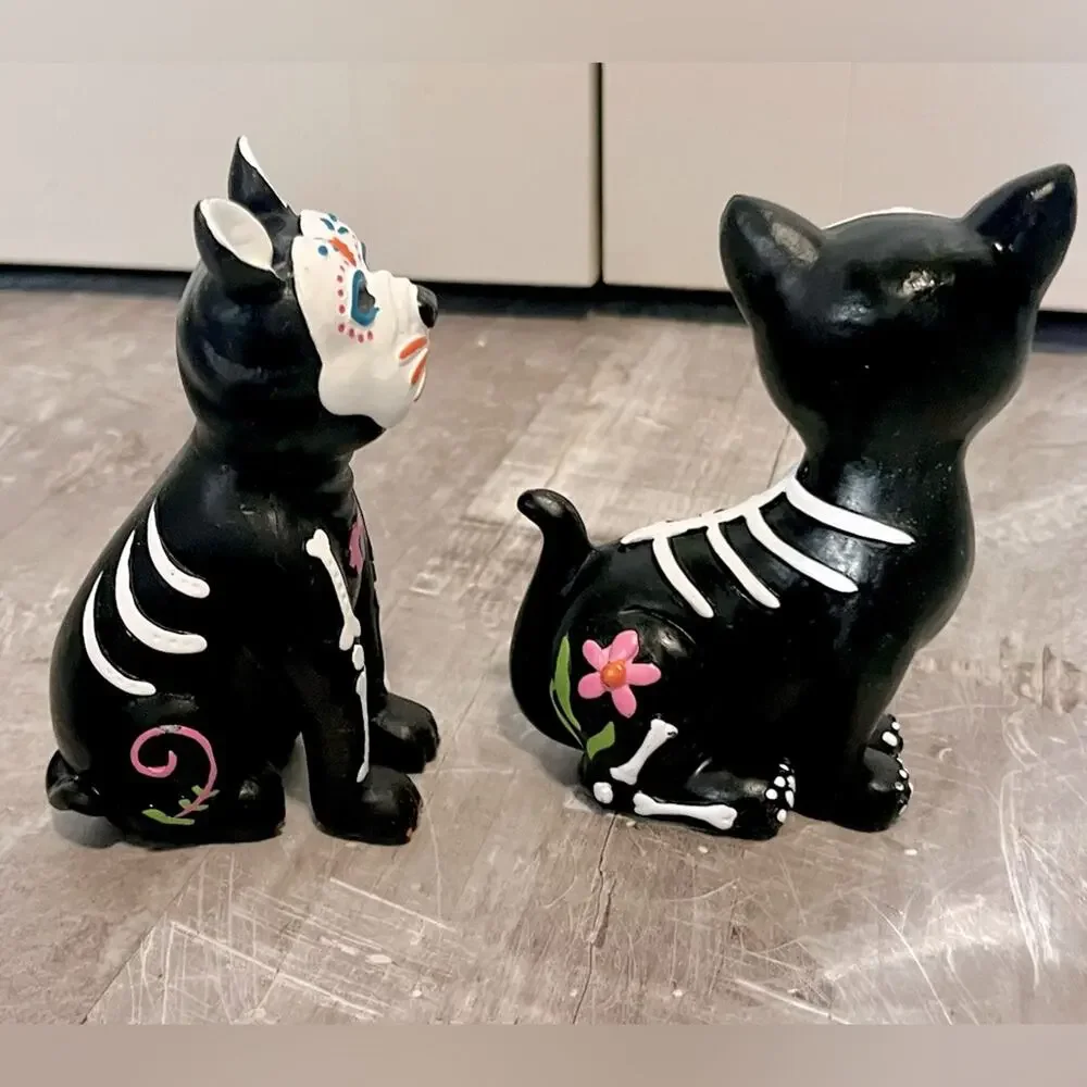 NWOT Day of the Dead cat and dog figurines